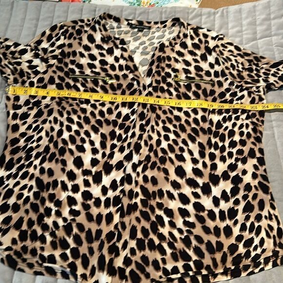 NWT International concepts leopard print, long sleeve shirt size 2X. - Picture 8 of 9